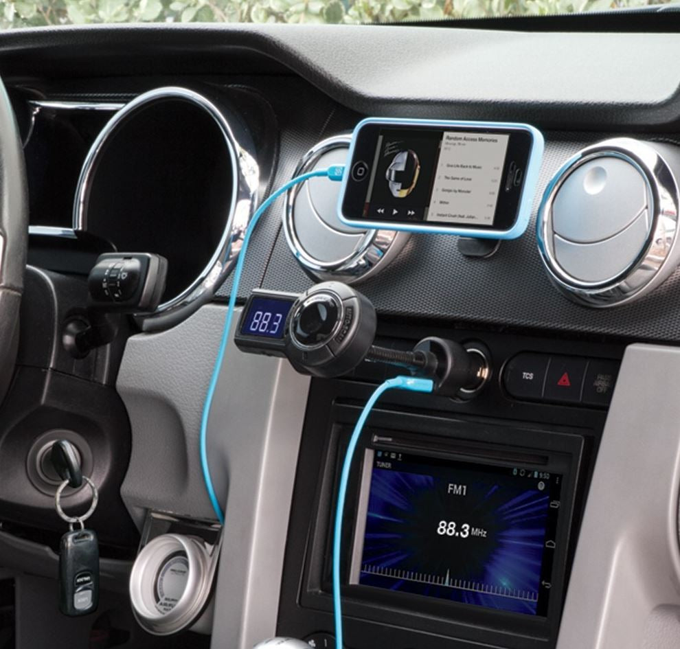 FreqOut pro - FM Transmitter with Charging and Music Control